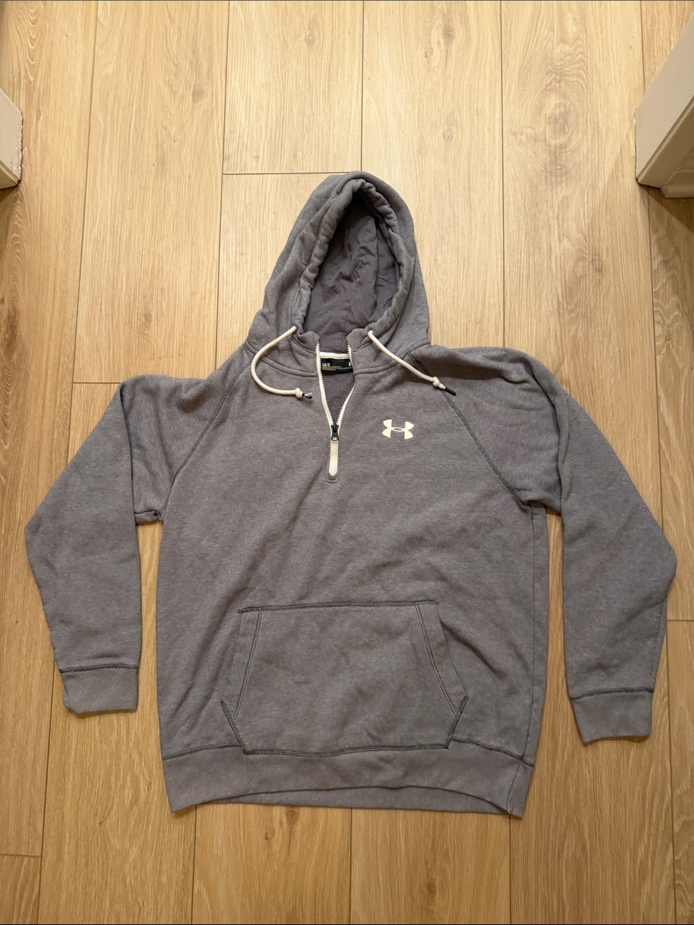Under Armour Men's Heather Gray Half-Zip Hooded Pullover